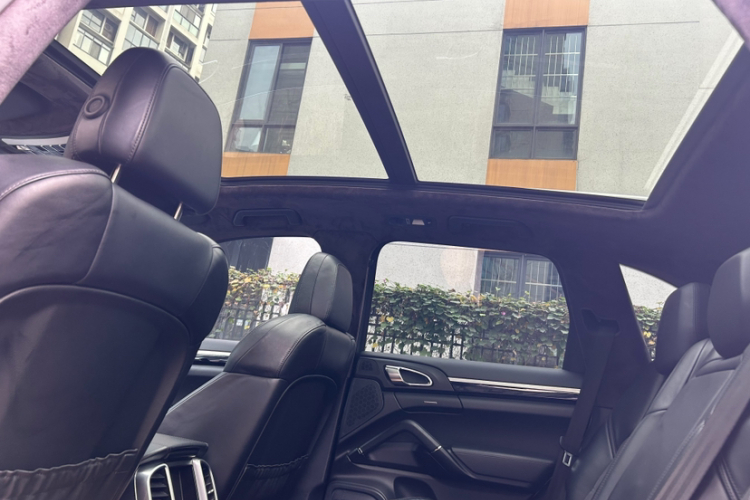 保时捷 2016款 Cayenne Platinum Edition 3.0T局部细节22