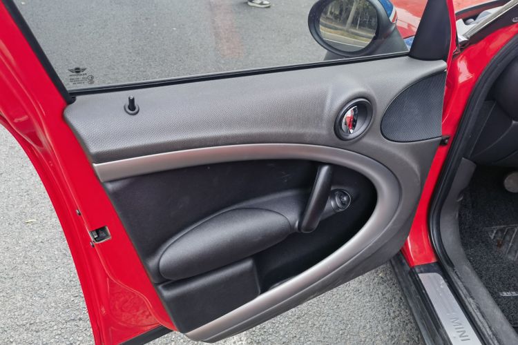 MINI Countryman 2011款 1.6L COOPER Fun中控内饰7005