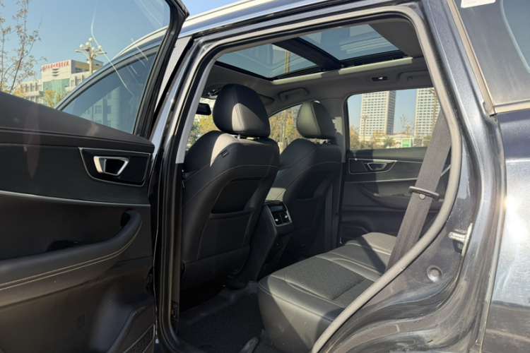 奇瑞 瑞虎8 2020款 改款 290TGDI 自动精英版中控内饰7008