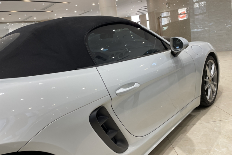 保时捷718 2022款 Boxster T 2.0T车身外观6006