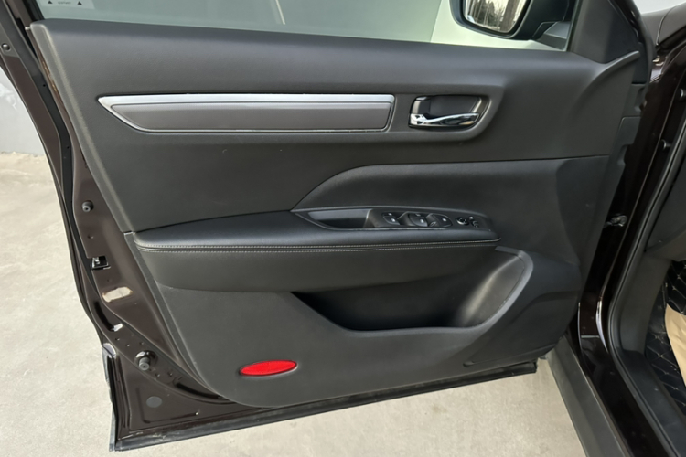 雷诺 科雷傲 2018款 2.0L 两驱豪华版中控内饰7003