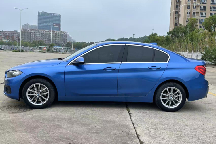 宝马1系 2017款 118i 时尚型车身外观6004