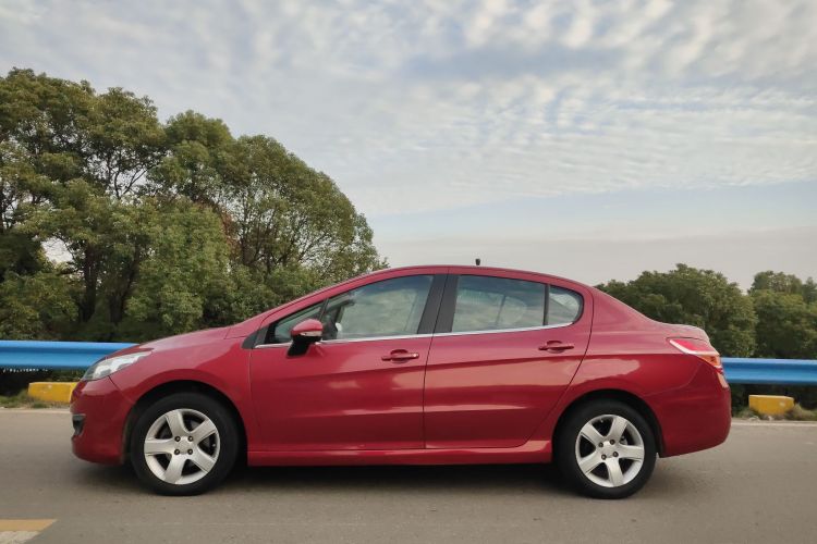 标致308 2014款 乐享版 经典 1.6L 自动优尚型车身外观6003