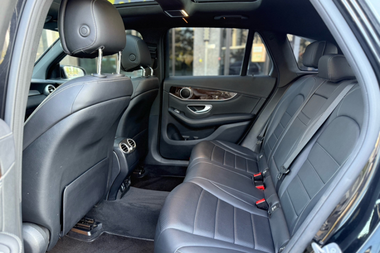 奔驰GLC 2019款 改款 GLC 260 L 4MATIC 豪华型中控内饰7004