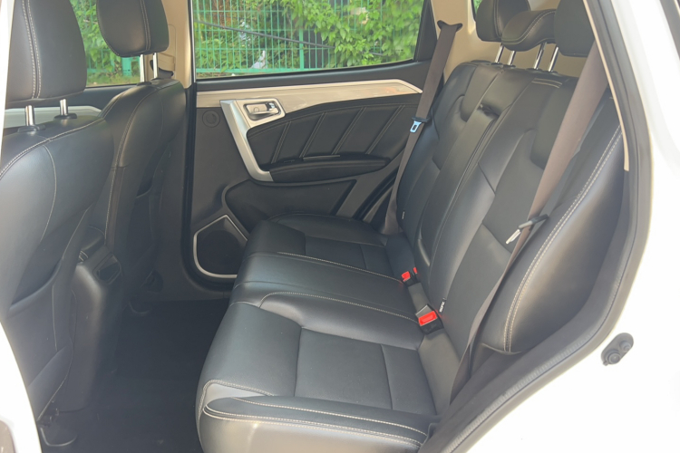 吉利汽车 远景X6 2016款 1.8L 手动尊贵型中控内饰7002