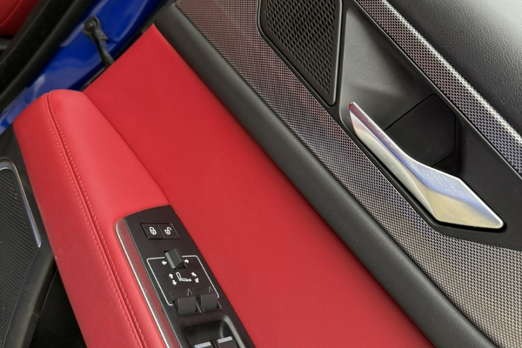 捷豹XEL 2020款 2.0T 200PS R-DYNAMIC S进取运动版中控内饰7009