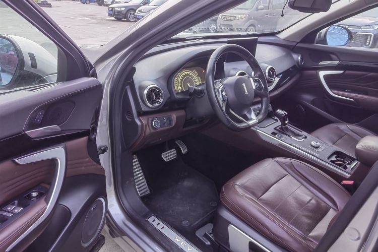 魏牌 VV7 2017款 2.0T 旗舰型中控内饰7003