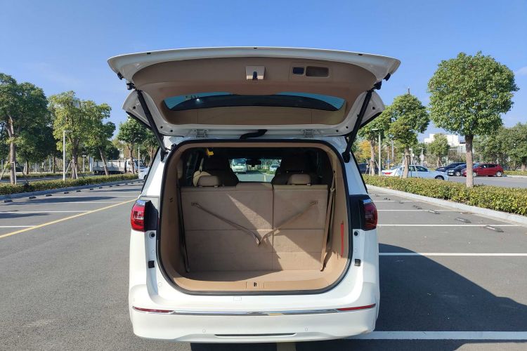 别克GL8 2020款 ES陆尊 653T 豪华型中控内饰7003