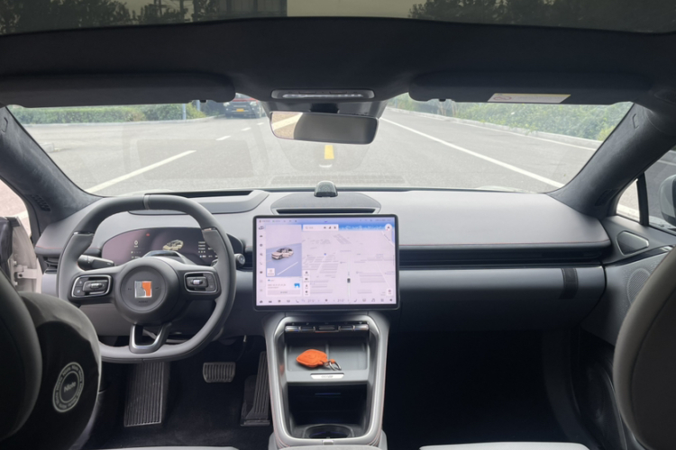 极氪007GT 2025款 后驱智驾版 75kWh中控内饰7005