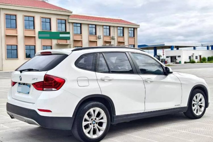 宝马X1 2013款 sDrive18i 时尚型车身外观6003