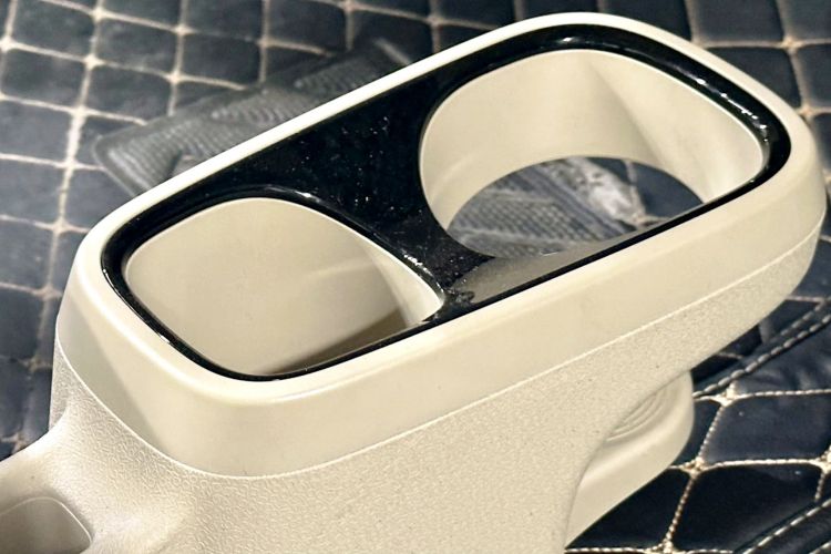 宝骏KiWi EV 2023款 智潮版 磷酸铁锂中控内饰7004