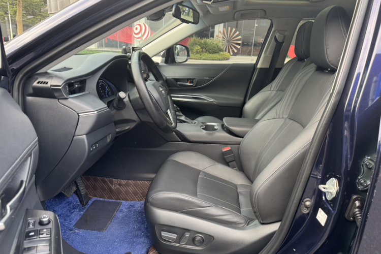 丰田 凌放HARRIER 2022款 双擎 2.5L CVT两驱豪华版中控内饰7007