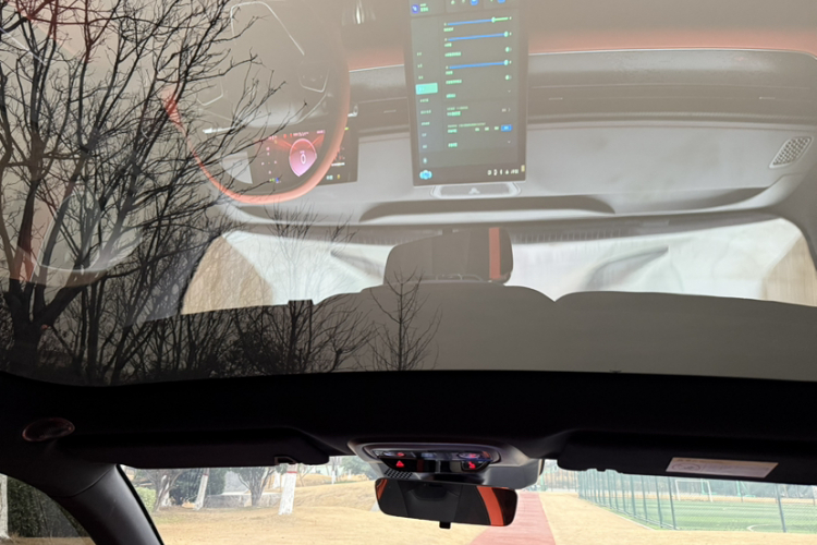 哪吒汽车 哪吒GT 2023款 560局部细节22