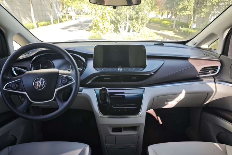 别克GL8 2023款 陆上公务舱 智享型车身外观6007