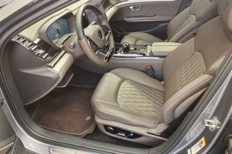 比亚迪 汉 2023款 DM-i 冠军版 121KM 尊贵型车身外观6008