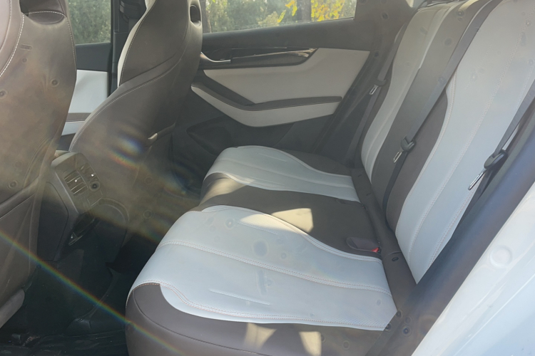 比亚迪 秦PLUS 2023款 冠军版 DM-i 55KM领先型中控内饰7004