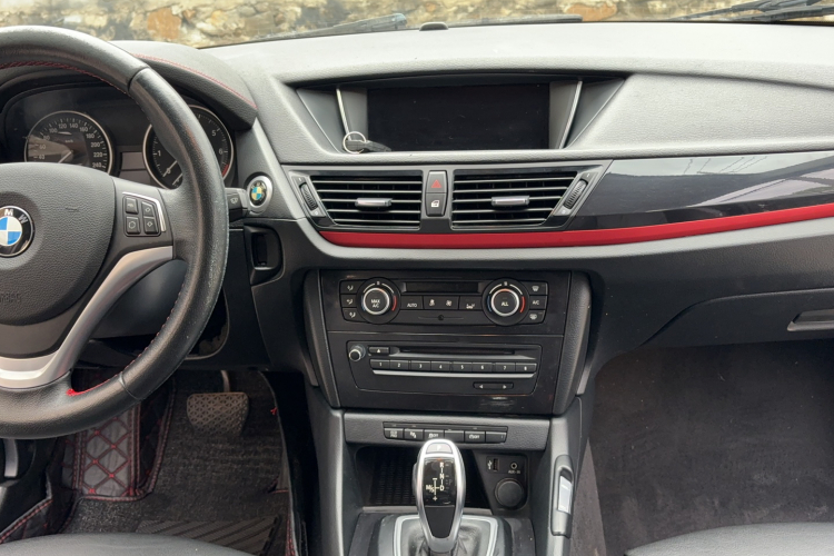 宝马X1 2014款 sDrive18i 运动设计套装局部细节16