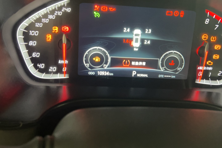 长安CS75 2023款 畅享版 1.5T DCT豪华版中控内饰15