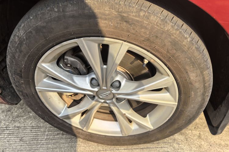 吉利汽车 博瑞 2020款 1.8T 领航版车身外观6007