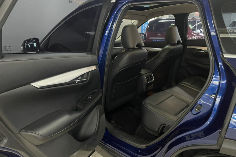 英菲尼迪QX50 2018款 2.0T 两驱时尚版中控内饰7006