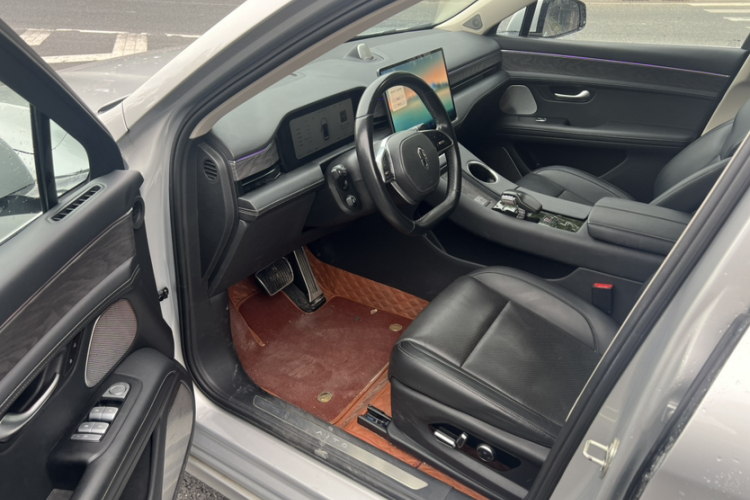 鸿蒙智行 问界M5 2022款 增程后驱标准版中控内饰7004