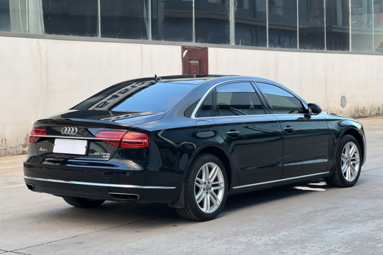 奥迪A8 2017款 A8L 45 TFSI quattro舒适型车身外观6002