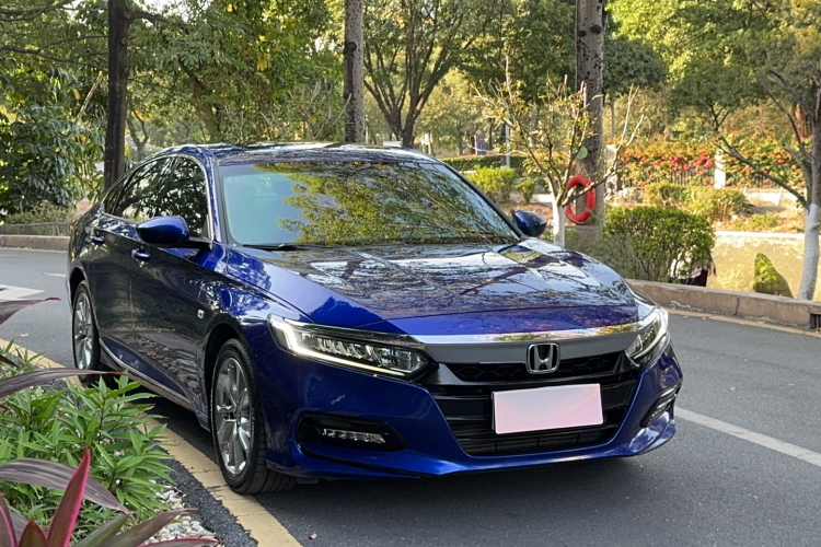 本田 雅阁 2018款 230TURBO 舒适版 国V车身外观6006