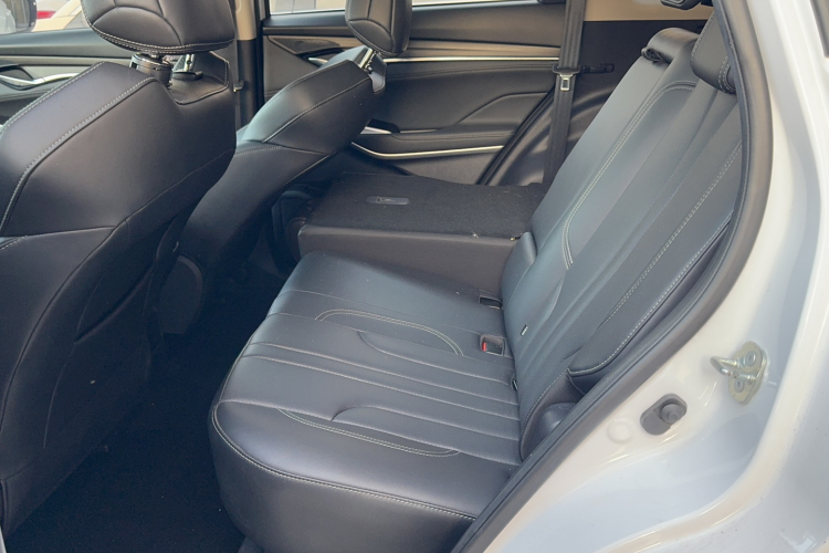 长安CS75 PLUS 2020款 1.5T 自动豪华型中控内饰7003