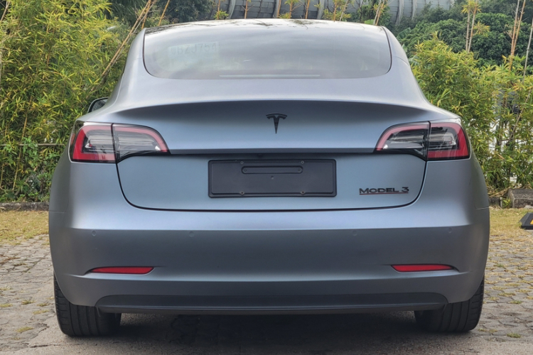 特斯拉 Model 3 2022款 Performance高性能全轮驱动版车身外观6003