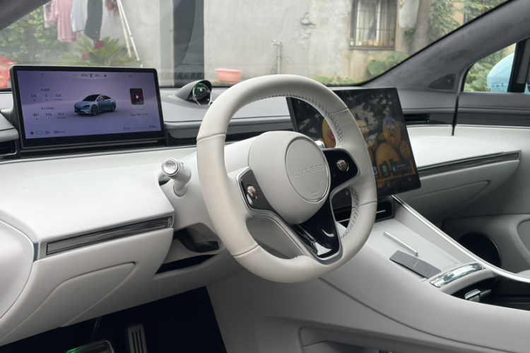 鸿蒙智行 智界S7 2025款 855km Max局部细节13