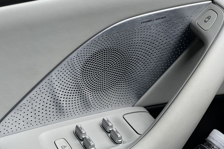 鸿蒙智行 智界S7 2024款 Max中控内饰7007