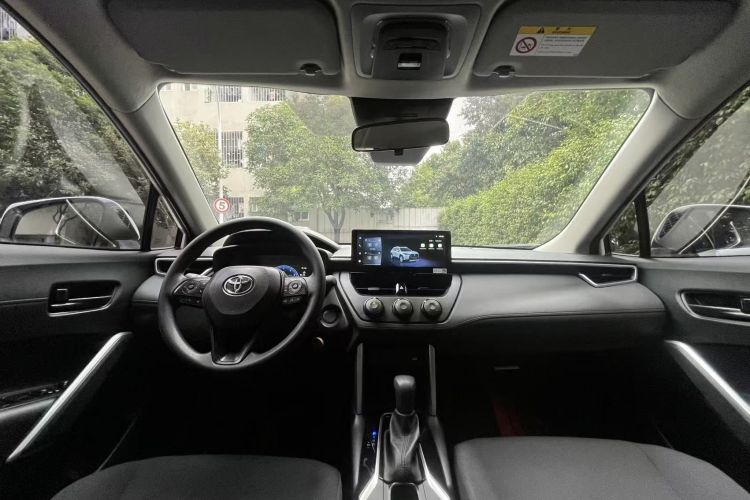 丰田 卡罗拉锐放 2023款 2.0L 先锋版中控内饰7006