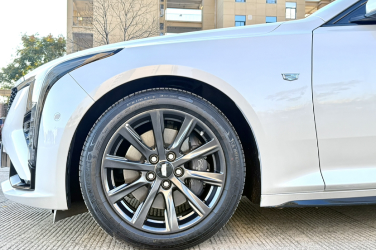 凯迪拉克CT5 2024款 28T 尊贵型车身外观6001