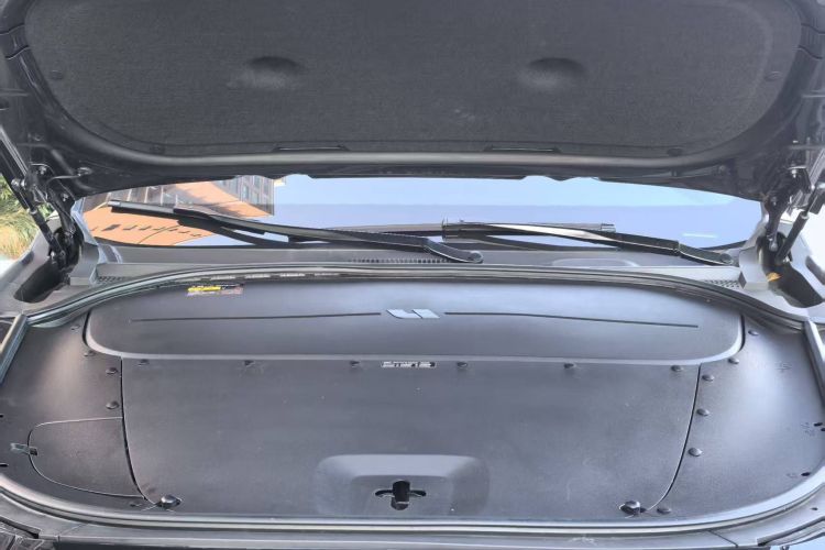 理想汽车 理想ONE 2021款 增程6座版中控内饰7010