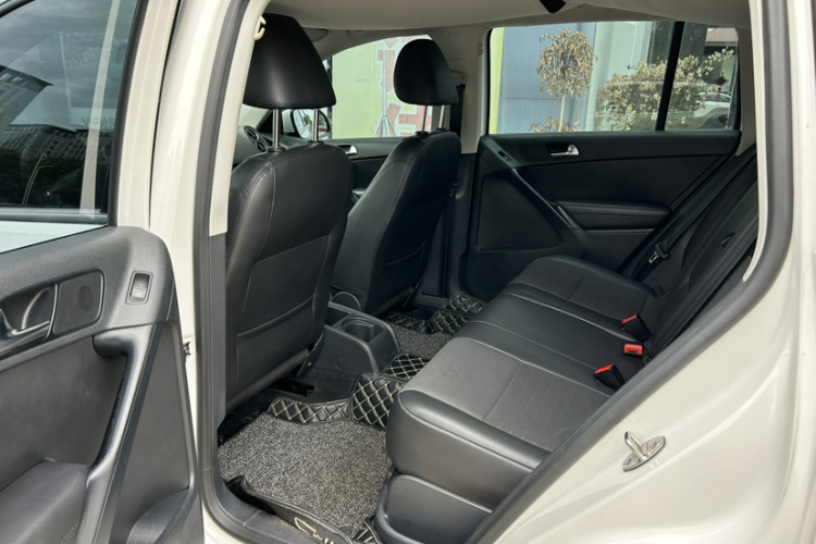 大众 途观 2013款 1.8TSI 自动两驱风尚版中控内饰7003