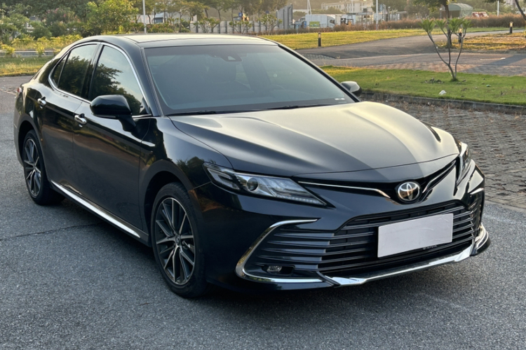 丰田 凯美瑞 2023款 2.5G 豪华版车身外观6004