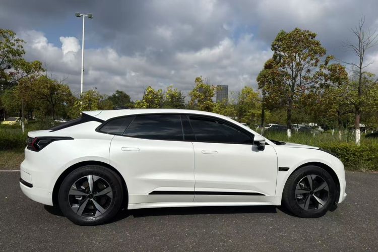 极氪001 2023款 WE版 100kWh车身外观6013