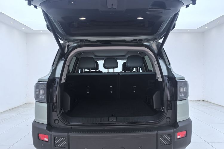 捷途自由者 2025款 2.0TD 自动XWD征服中控内饰7008