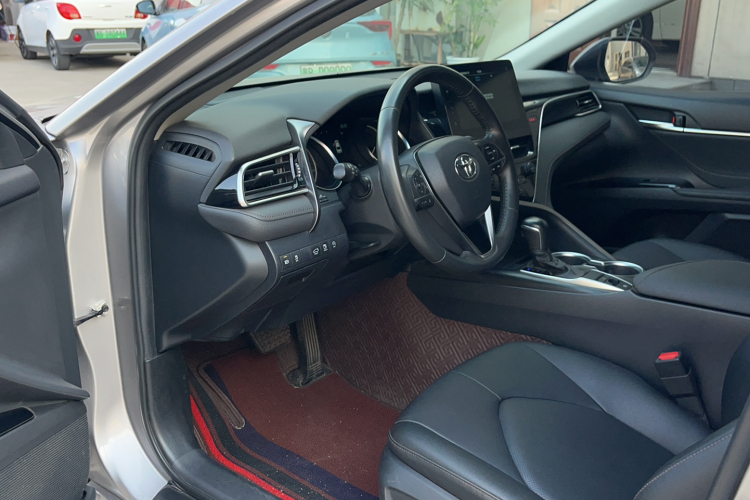 丰田 凯美瑞 2021款 2.0G 豪华版中控内饰7002