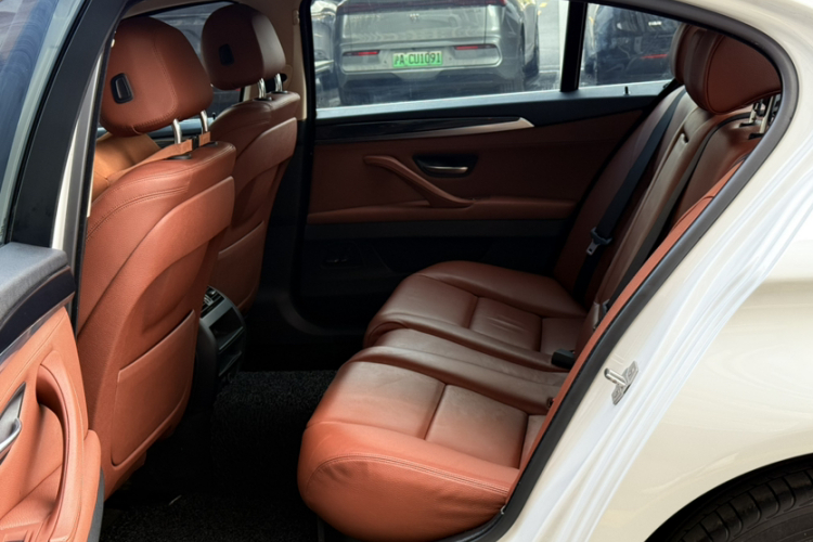 宝马5系 2014款 520Li 典雅型车身外观6003