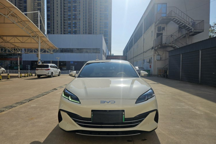 比亚迪 海豹06新能源 2024款 DM-i 120KM尊荣型车身外观6009