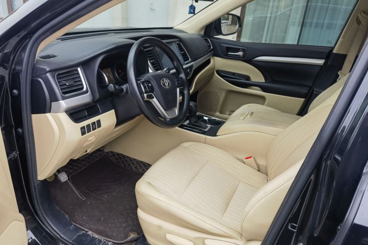 丰田 汉兰达 2021款 2.0T 四驱精英版 7座中控内饰7003