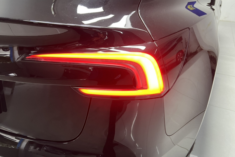 特斯拉 Model 3 2023款 后轮驱动版局部细节9003