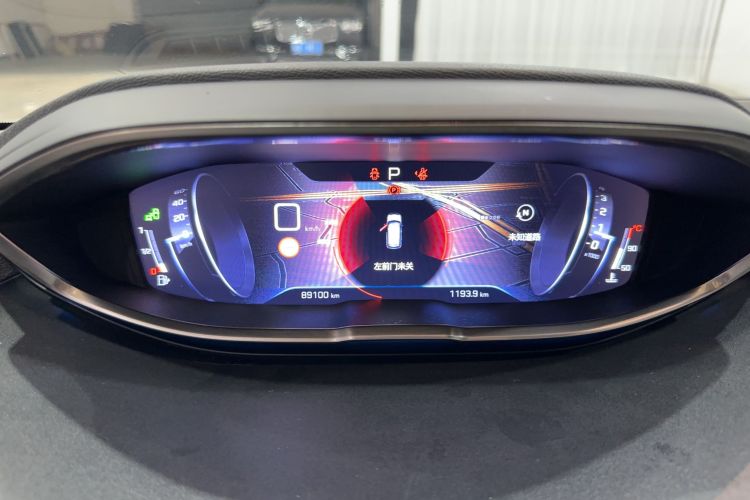 标致4008 2017款 350THP 豪华版中控内饰15