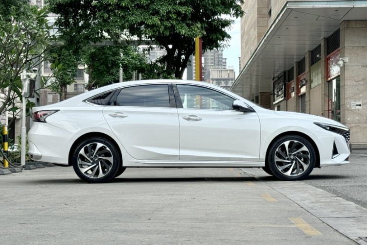 长安 锐程PLUS 2023款 1.5T DCT领悦型车身外观6004