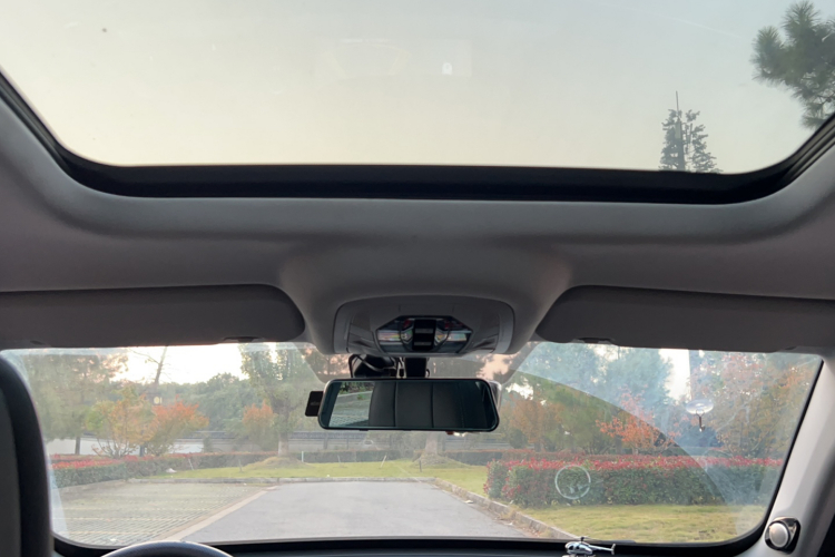 奇瑞 瑞虎8 PLUS 2022款 鲲鹏版 390TGDI DCT豪情版+中控内饰7012