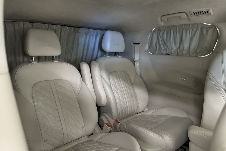 别克GL8 2020款 Avenir艾维亚 六座贤礼版中控内饰7005