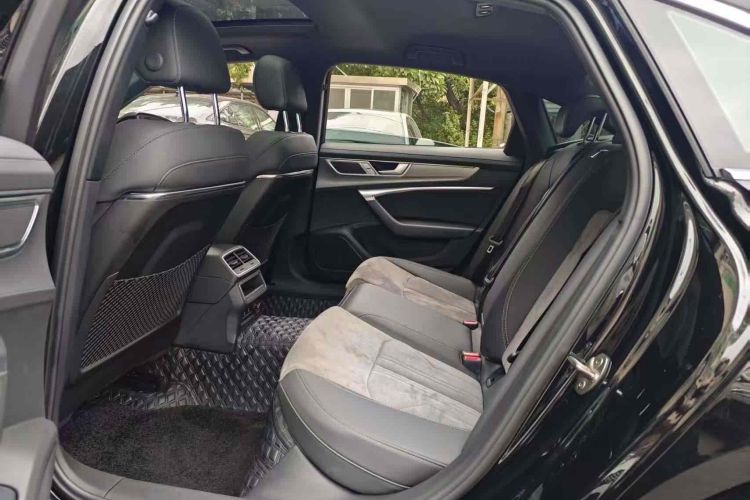 奥迪A6L 2023款 40 TFSI 豪华动感型中控内饰7006