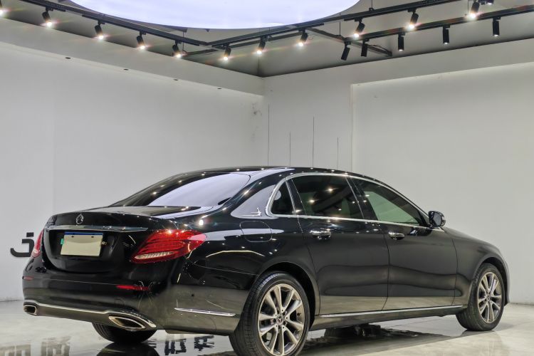 奔驰E级 2018款 改款 E 200 L车身外观6003