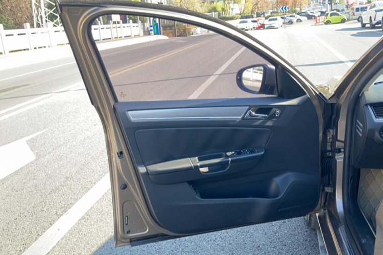 大众 宝来 2015款 质惠版 1.6L 手动舒适型中控内饰7007